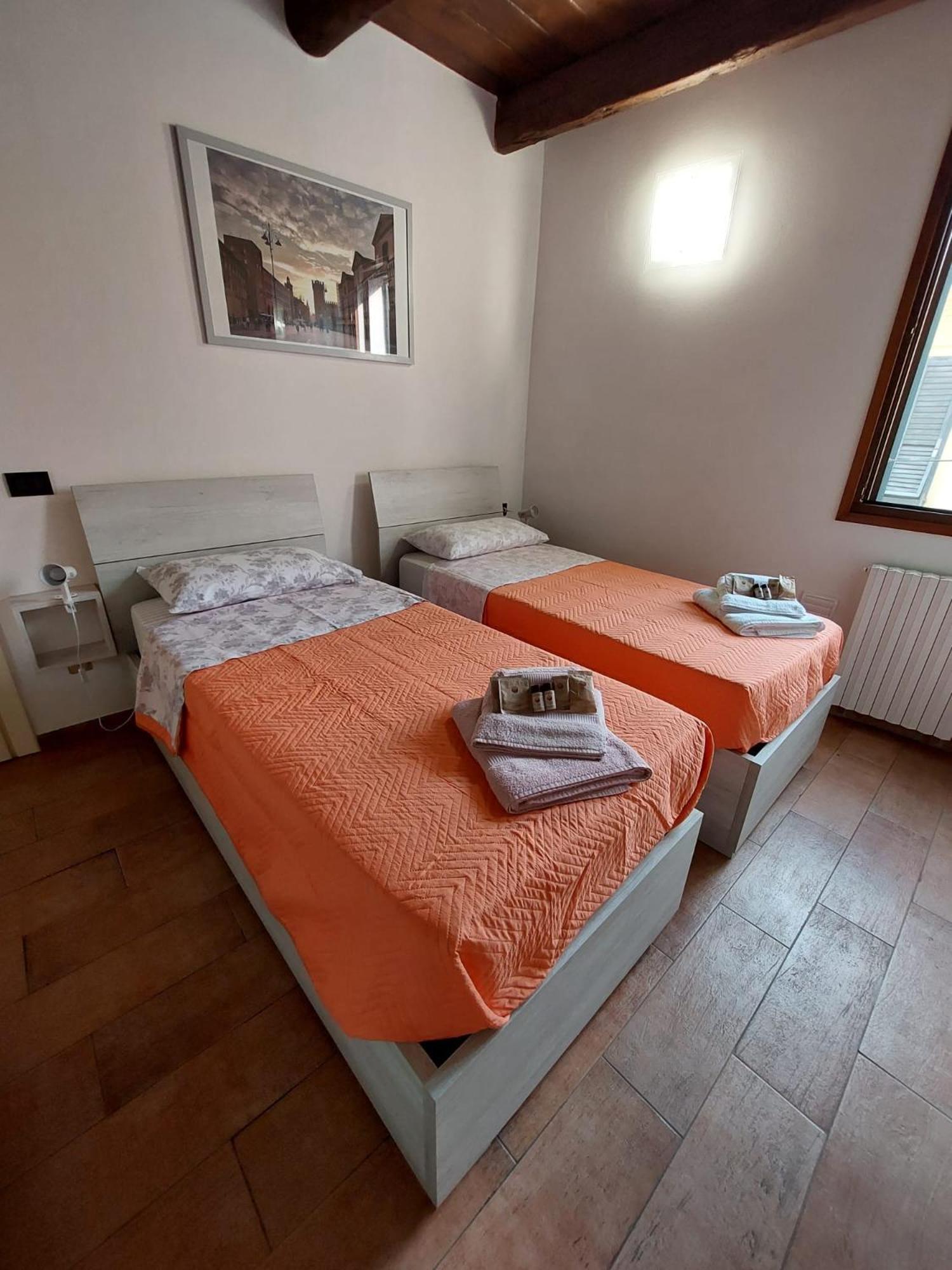 Hotel Dodo'S House Ferrara Exterior foto